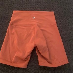 LULU BIKER SHORTS🧡❤️